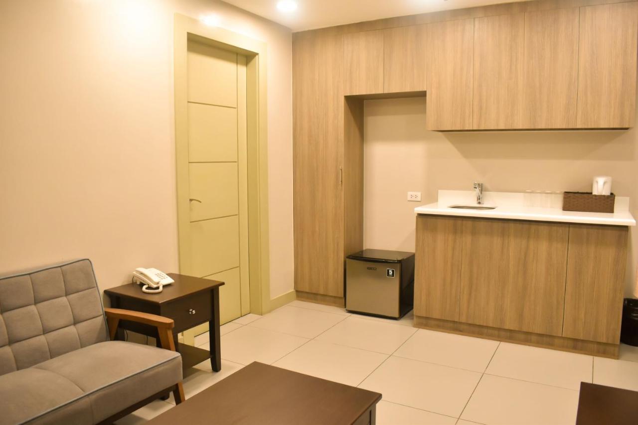 Lelita Hotel - Certified Quarantine Facility San Pedro Makati Exterior foto